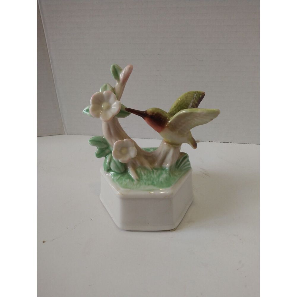 Vintage Ceramic Hummingbird‎ Music Box Porcelain Bird Figurine Flower